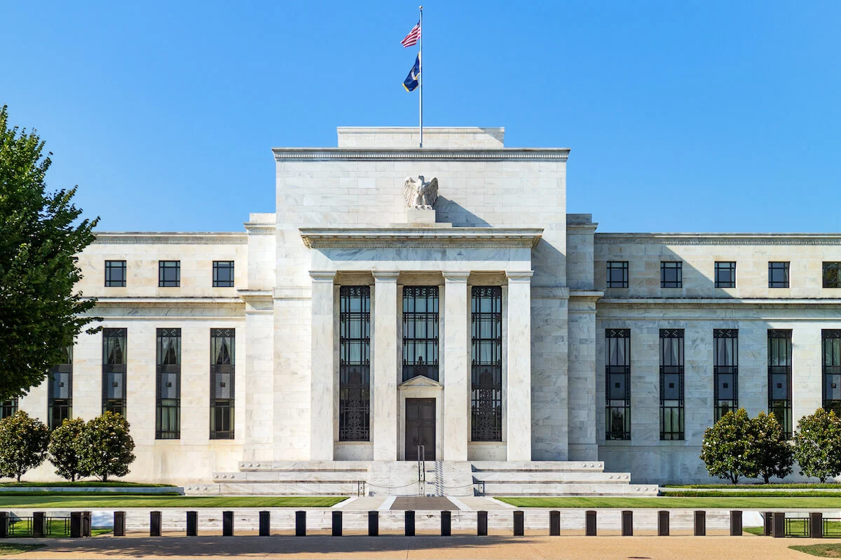 shutterstock_1275598129 Bank building