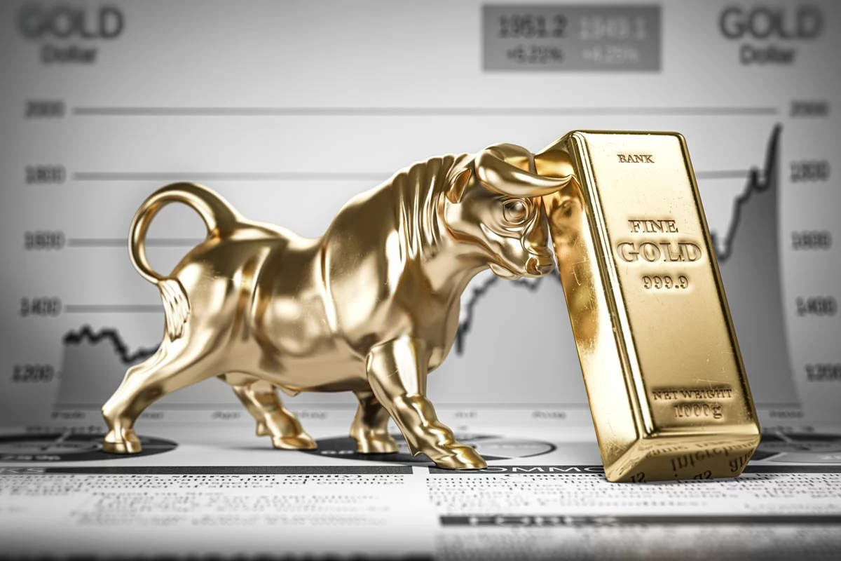 Gold bull with gold bar