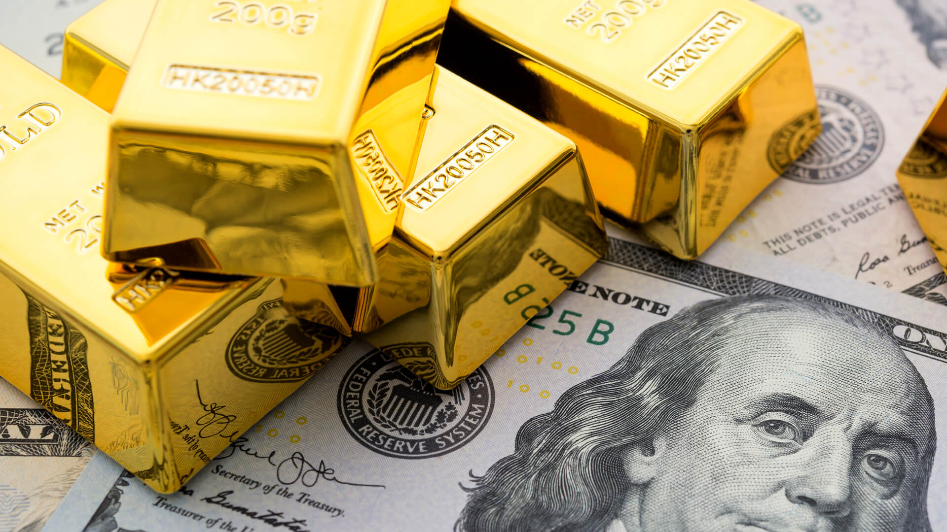 Gold Surges Past $3,700/oz. as Fed Cuts Rates and Economy Weakens Gold Surges Past $3,700/oz. as Fed Cuts Rates and Economy Weakens